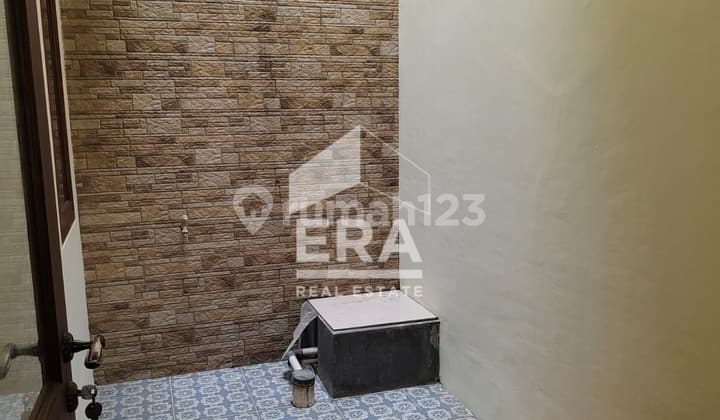 RUMAH SIAP HUNI DI CIGABJUR,JAKARTA SELATAN