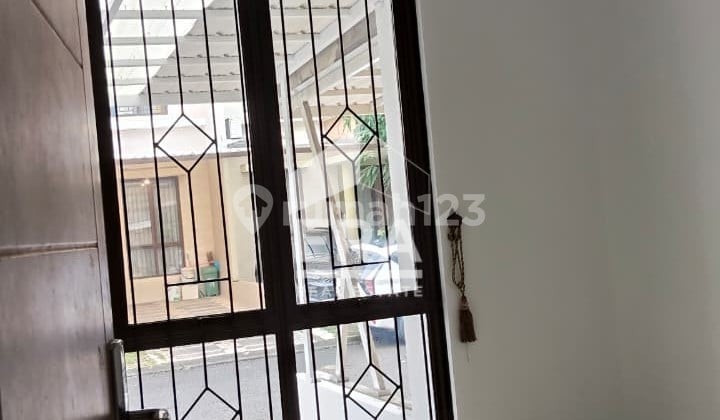 Rumah Siap Huni di Sektor 9, Bintaro