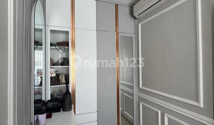 Exclusive Beautiful House in Cluster, Need Quick Cash