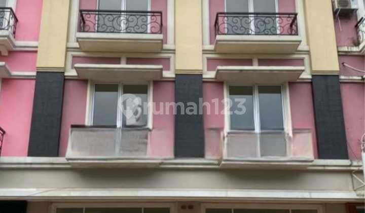 Shop house for sale, L'Agricola, 3 floors, Gading Serpong Shop house for sale, L'Agricola, 3 floors, Gading Serpong