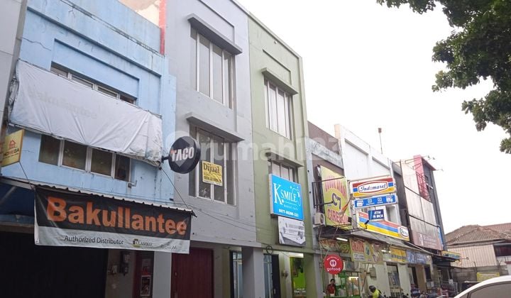 Yuk, Invest Ruko 3 Lantai Di Graha Raya, Pasti Menguntungkan, Hadap Jalan Boulevard Raya, Tersewa Sampai Juni2026