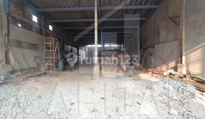 Gudang Strategis di Sayap Soekarno Hatta