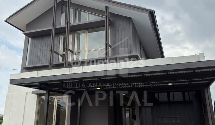 Rumah Baru Kawasan Komersial Tatar Bungawari Kota Parahyangan