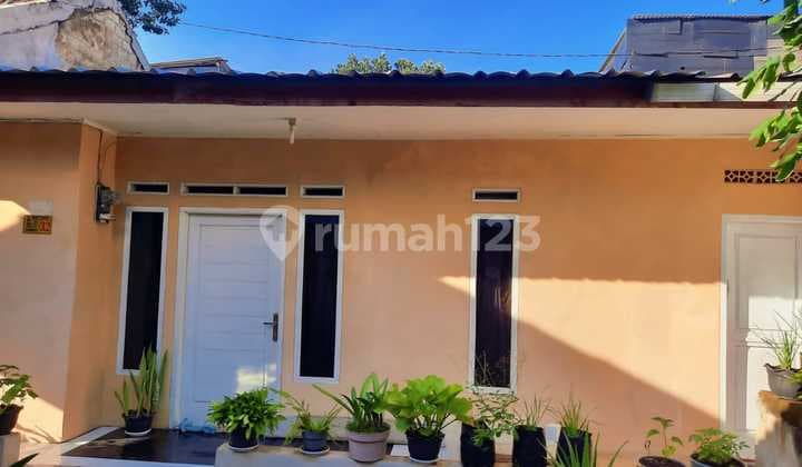 *rumah Tinggal Di Hj Gofur Ngamprah Bandung Barat Dekat Yomart Dan Deket Kolam Renang Tani Mulya*