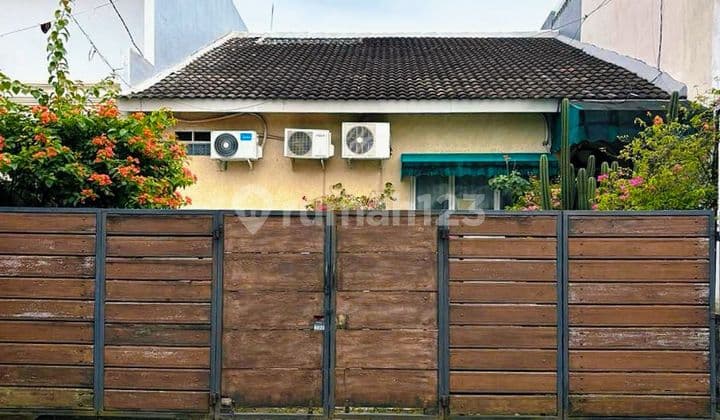 Rumah Vibes Villa Singel House Cocok untuk Hunian Mewah di Cirendeu Ciputat Timur Tangeran Selatan