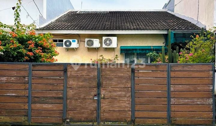 Rumah Vibes Villa Singel House Cocok untuk Hunian Mewah di Cirendeu Ciputat Timur Tangeran Selatan