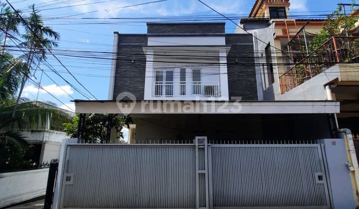 RUMAH CANTIK SIAP HUNI DI BANGKA KEMANG JAKARTA SELATAN