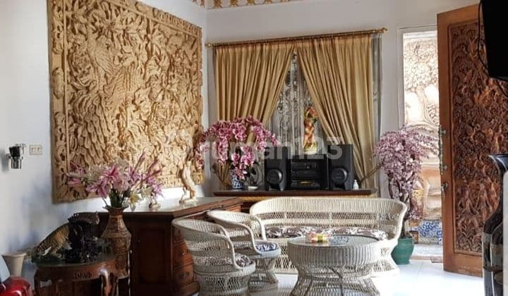 For sale: Palace house in Kampung Ambon, East Jakarta