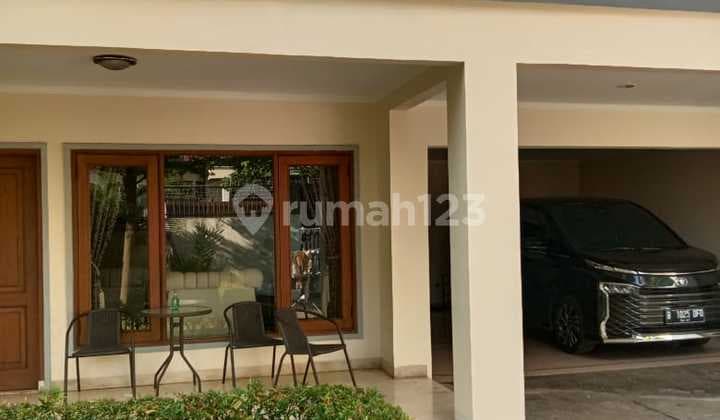 Rumah Siap Huni Bebas Banjir Di Kawasan Elit Kemang di Jl. Kemang Sel., Bangka, Kec. Mampang Prpt., Kota Jakarta Selatan, Daerah Khusus Ibukota Jakarta, Kemang SHM Rumah Bagus