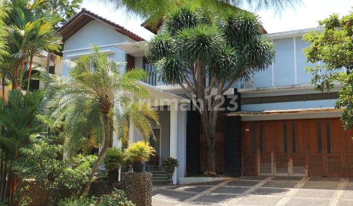 Luxury Ready-to-Occupy House in a Complex in Lebak Bulus, South Jakarta - Beautiful House with SHM in Lebak Bulus
