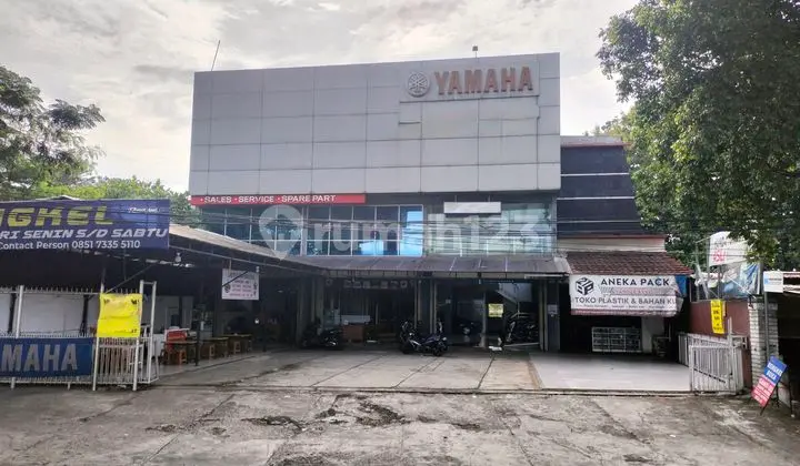 Showroom Murah bisa Usaha Kantor Gudang Akses Tol Borr Yasmin