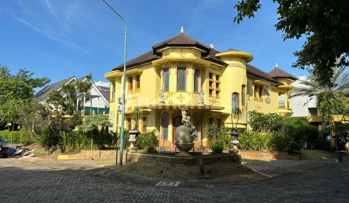 Amerika Klasik Mewah Kemang Pratama Regency Ada Kolam Renang