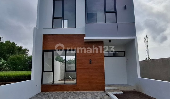 Free Kanopi Rumah 2 Lantai SHM Cicilan Bertahap Cipageran