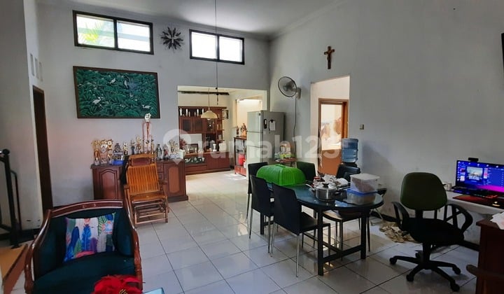 Jual Rumah SHM Tengah Kota di Puri Anjasmoro,Semarang Dekat Binus