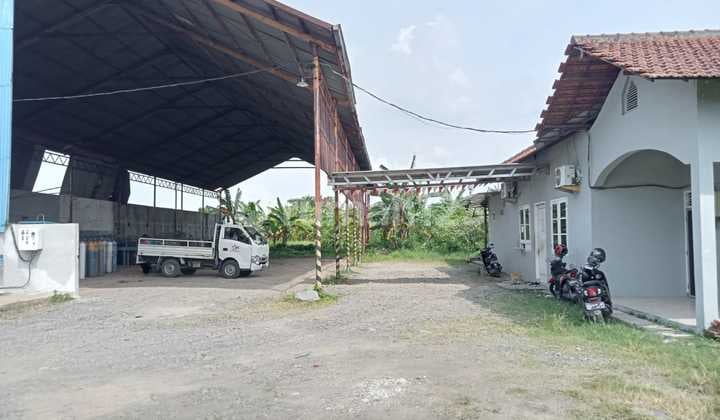 Gudang di Daerah Adiwerna