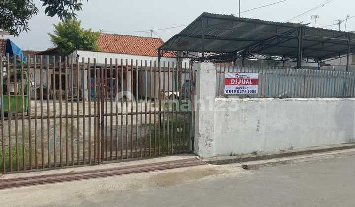 Rumah di Pusat Kota Dekat Super Indo Mall