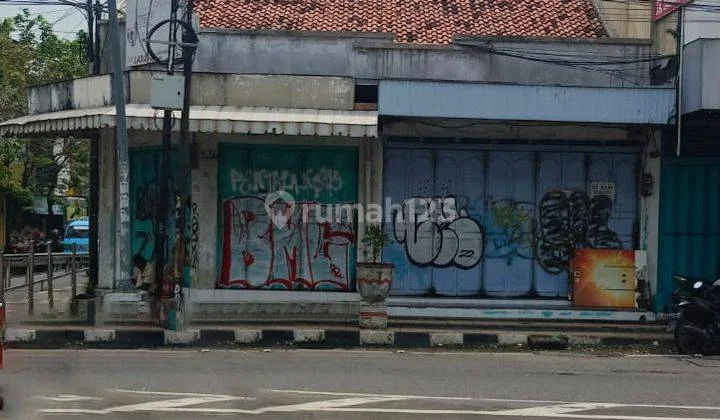 Ruko Siap Huni di Pusat Kota Dekat Alun Alun Ruko Siap Huni di Pusat Kota Dekat Alun Alun