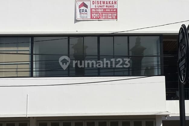 Ruko 3 Lantai di Pusat Kota Dekat Mie Gacoan