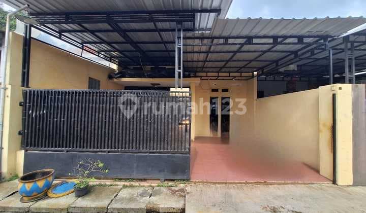 Strategic House in Slawi City Center