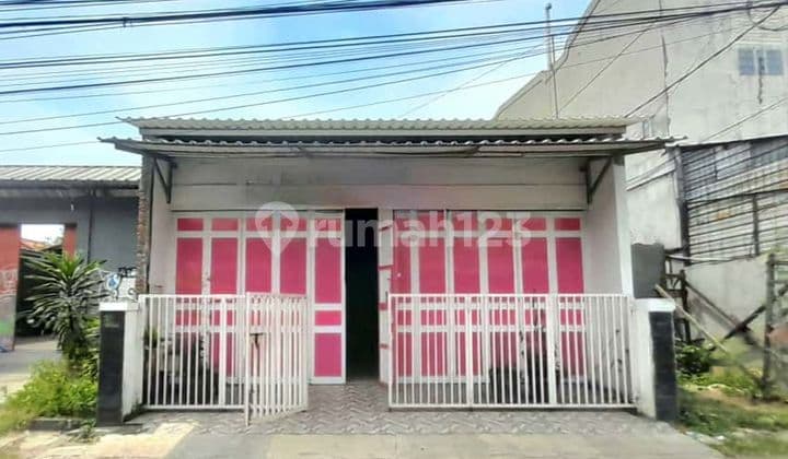 Ruko Siap Huni Di Pusat Kota Daerah Pertokoan