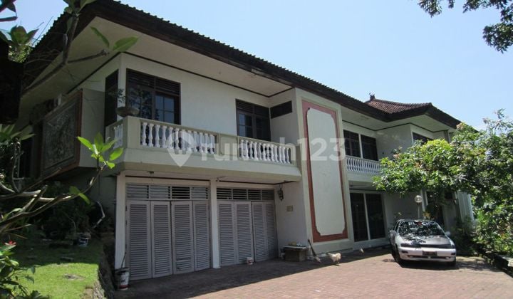 Rumah 2 Lantai & Kebon, Kuta Bali