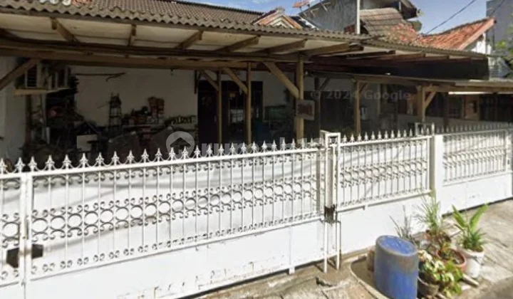 Rumah Lama Tawakal Dekat Kampus Trisakti Untar Cocok Bangun Kost