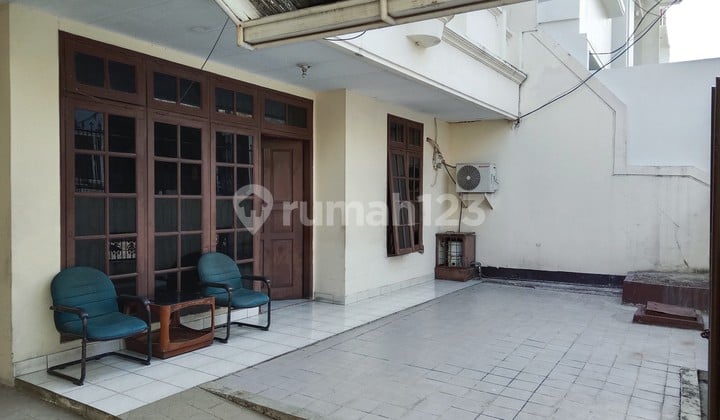 Rumah Tinngal Rapi di Jelambar Wijaya Kusuma Perlu Renov Minor