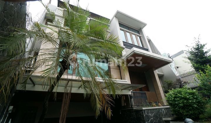 Rumah Bagus Siap Huni Jalanan Lebar di Bendungan Hilir