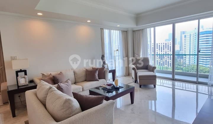 For Rent. Exclusive Apartment Plaza Senayan, 3 Bedrooms, 202sqm