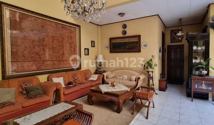 Lokasi Premium Dijual Rumah Tua Harga Tanah di Hos Cokroaminoto Menteng