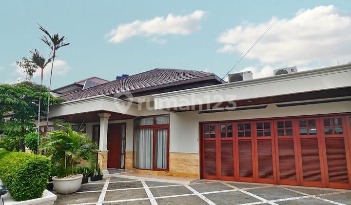 Hidden Gem Dijual Rumah Lux dalam Komplek di Cipete dan jarak hanya 4 menit jalan kaki ke stasiun MRT. Nego