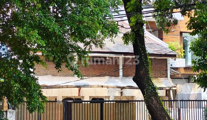 Rumah Lama Di Jalan Raya Wijaya Kebayoran Baru