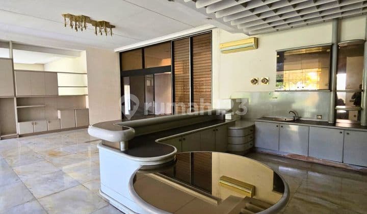 Jarang ada, Disewa Rumah Besar di Permata Hijau lokasi Premium dengan lokasi yang strategis
