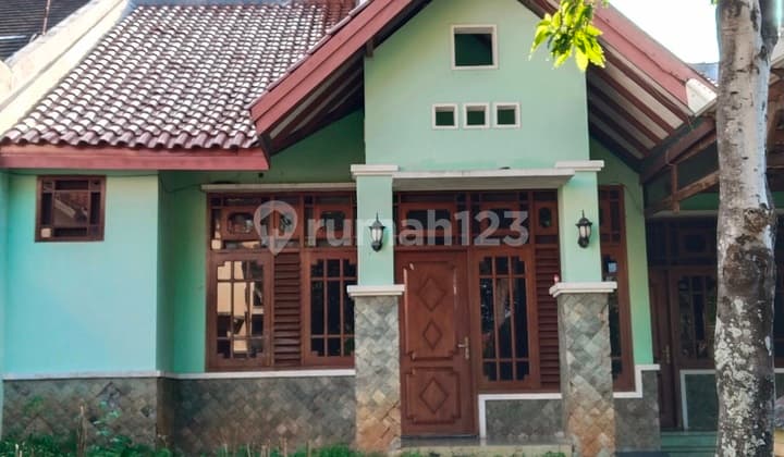 Disewakan Rumah Siap Huni Dan Bebas Banjir Di Lingkungan Elit Bsb City