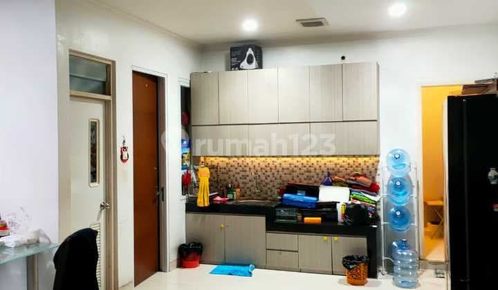 Rumah 2,5 Lantai Dijual Cepat Siap Huni Di Komplek Cipondoh Luas 100