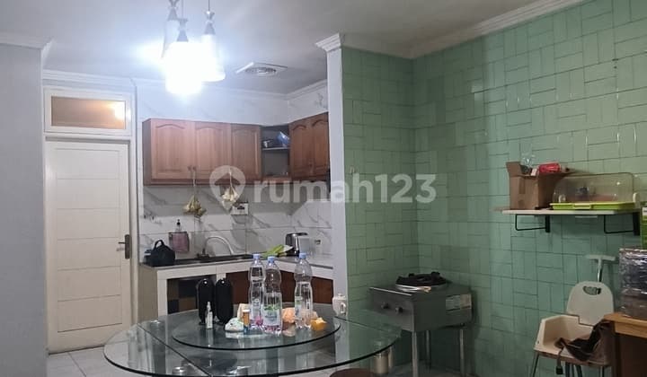 Disewakan Pertahun Rumah Hunian Komplek 144M2 Siap Huni Lokasi Strategis