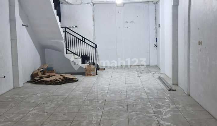 Disewakan Ruko 2 Lantai Lokasi Oke Poris Indah Luas 90m2 Siap Usaha