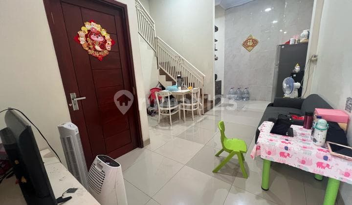 Dijual Rumah Second Minimalis Bangunan Masih Baru Luas 55m2 Lokasi Bagus Poris Indah