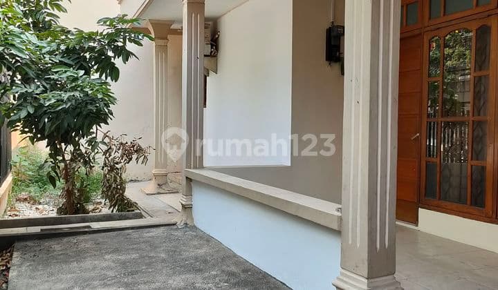 Jual Cepat Rumah Cipinang 1 Lantai, Dekat Rw Mangun, Akses Jalan 2 Mobil, Lokasi Strategis Dan Lingkungan Yg Tenang Dan Nyaman. Tidak Banjir. Lokasi Stategis