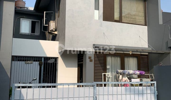 Rumah 2 Lantai Minimanlis Komplek Ptb Duren Sawit,komplek Ptb Rumah Minimalis Siap Huni, 2 Lantai, Dekat Bkt, Dekat Jln Kol.sugiono. Aman.tidak Banjir