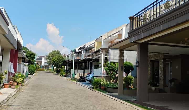 Rumah 2 Lantai Sejuk Bernuansa Alam, Dekat Tol & Pusat Kota -royal Tajur Bogor