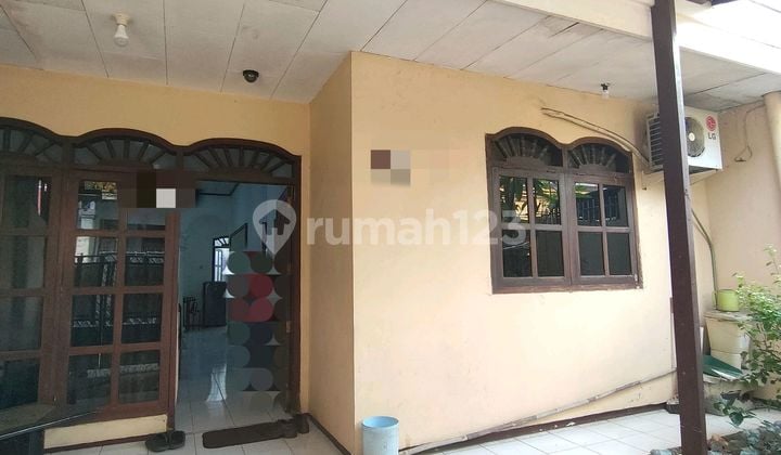 Duren Sawit, Rumah Satu Lantai, Layak Huni, Lokasi Strategis,Aman Tidak Pernah Banjir.