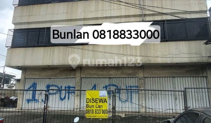 Ruko, 3 Lantai, HGB, Dekat Pusat Perbelanjaan, di Senen