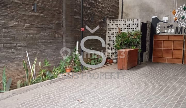 Rumah ex cafe di sumber sari, Bandung SHM