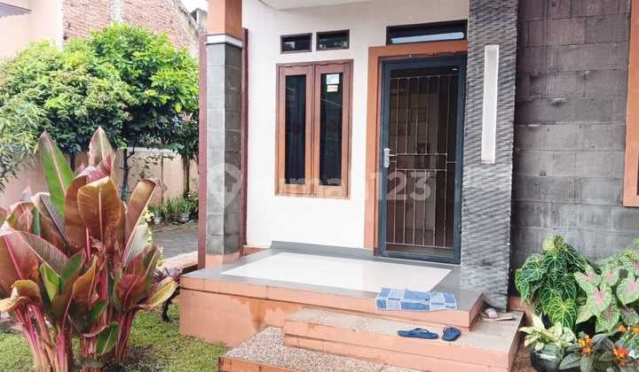 Flood-Free, House, 1 Floor, Freehold Title, Eligible for KPR in Padasuka, South Cimahi