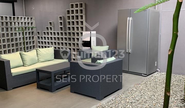 Rumah Bagus di Taman Holis Indah 1 THI , Bandung Dekat Cigondewah