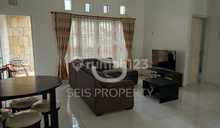 Rumah Bagus Semi Furnished HGB di pancanaka Cimahi Selatan, Cimahi