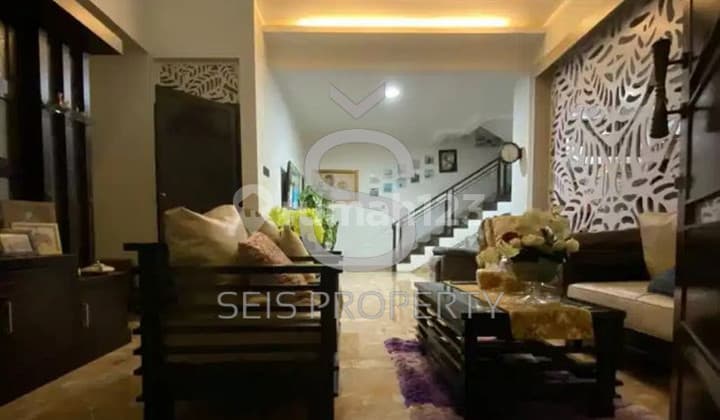 House in Cihanjuang Atas, Parongpong West Bandung 3 Floors