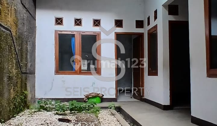 Rumah Butuh Renovasi Total di leuwipanjang, Bandung SHM