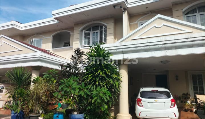 Rumah Hook Siap Huni dan Nyaman di Ciputat Timur.